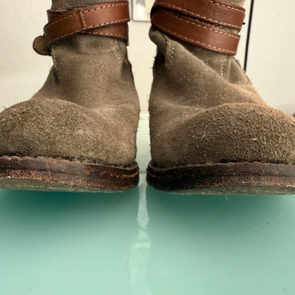 Frye Jane Tall Suede Strappy Harness Boots Women’s 7 Beige/Taupe Slouchy Western - Picture 3 of 16